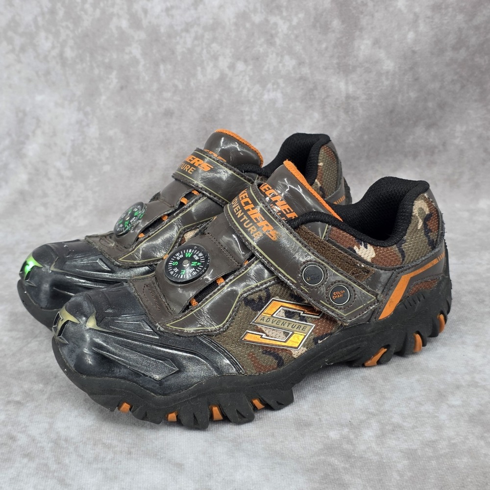 Skechers Damager 2 Adventurer Boys Shoes Size 1 Compass Lights